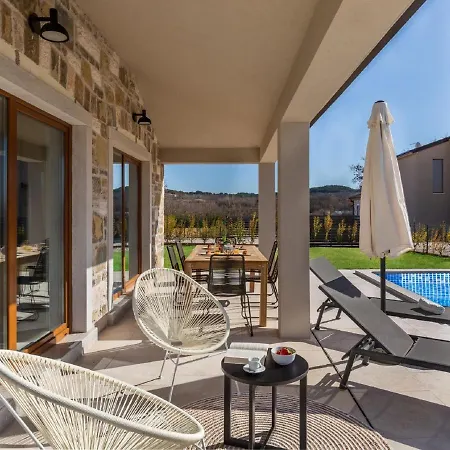 Gorgeous With Pool And Terrace Surrounded By Nature Lakoselci