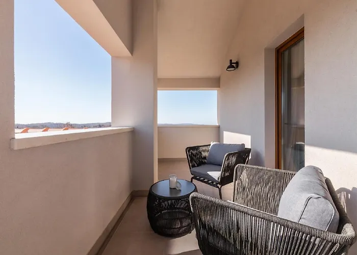 In Motovun With Private Pool And Views *